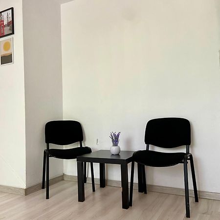 Bucharest Trip Apartment Bagian luar foto
