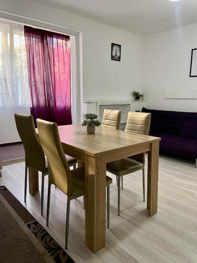 Bucharest Trip Apartment Bagian luar foto