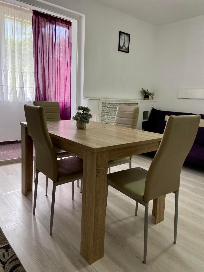 Bucharest Trip Apartment Bagian luar foto